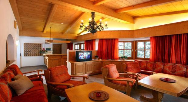 Hotel Taxacher Kirchberg in Tirol Ngoại thất bức ảnh