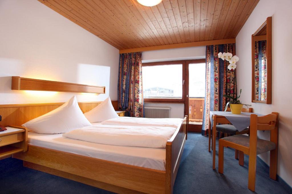 Hotel Taxacher Kirchberg in Tirol Phòng bức ảnh